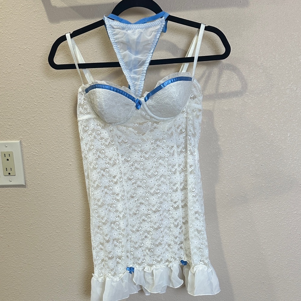 Cinema etoile White Lace Chemise with Blue Trim